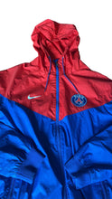 Cargar imagen en el visor de la galería, Chubasquero PSG 2008-09 – Azul/Rojo con capucha | Talla M