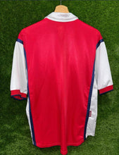 Cargar imagen en el visor de la galería, Camiseta Arsenal FC 1998–99 Home – Talla M | Auténtica de la época