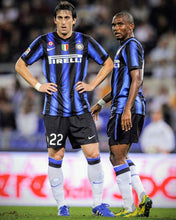 Cargar imagen en el visor de la galería, Camiseta Inter de Milán 2010 – Edición Triplete (Nike Fit Dry)