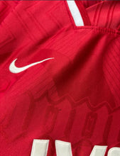 Cargar imagen en el visor de la galería, Camiseta Arsenal FC 1996–98 Home – Talla M | Clásico Premier League