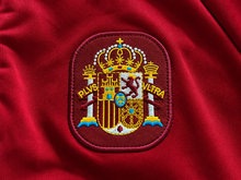 Cargar imagen en el visor de la galería, Chaqueta Retro España Originals 2026 – Roja talla M