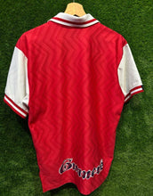 Cargar imagen en el visor de la galería, Camiseta Arsenal FC 1996–98 Home – Talla M | Clásico Premier League
