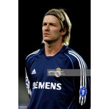 Cargar imagen en el visor de la galería, Camiseta Real Madrid visitante 2005-06 23 Beckham