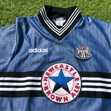 Cargar imagen en el visor de la galería, Newcastle United Away Shirt 1995-96