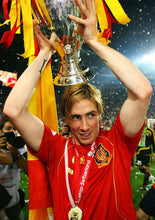 Cargar imagen en el visor de la galería, Camiseta Selección Española Eurocopa 2008 – Fernando Torres #9 – Talla M