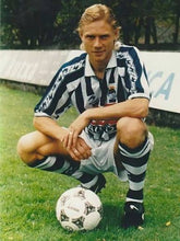 Cargar imagen en el visor de la galería, Camiseta Real Sociedad 1996-98 Local Vintage – Talla L