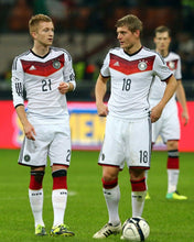 Cargar imagen en el visor de la galería, Camiseta Toni Toca