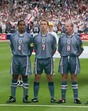 Cargar imagen en el visor de la galería, Camiseta Inglaterra Umbro 1996 Away | Gascoigne 8 · Segunda equipación · Talla XL