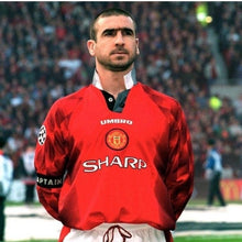 Cargar imagen en el visor de la galería, Camiseta Local Manchester United 1996-98 – Umbro | Sharp