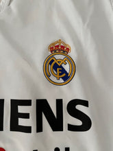 Cargar imagen en el visor de la galería, Camiseta Real Madrid 2004 - 2005 23 Beckham