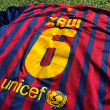 Cargar imagen en el visor de la galería, Camiseta FC Barcelona 2011-12 L 6 Xavi