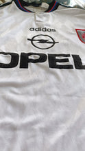 Cargar imagen en el visor de la galería, Camiseta visitante Bayern Munich en 1997-98 M