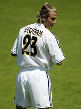 Cargar imagen en el visor de la galería, Camiseta Real Madrid 2004 - 2005 23 Beckham