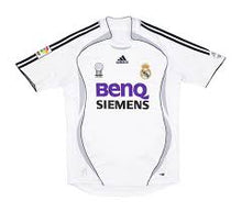 Cargar imagen en el visor de la galería, Camiseta Real Madrid 2006-07