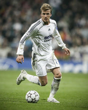 Cargar imagen en el visor de la galería, Camiseta Real Madrid 2006-07