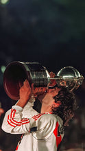 Cargar imagen en el visor de la galería, Camiseta River, mi buen amigo