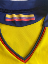 Cargar imagen en el visor de la galería, Camiseta Selección Colombia 2012 10 James L