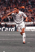 Cargar imagen en el visor de la galería, Camiseta Raúl, mi capitán