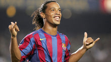 Cargar imagen en el visor de la galería, Camiseta FC Barcelona 2004-05 10 Ronaldinho XS