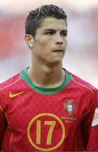 Cargar imagen en el visor de la galería, Camiseta Cristiano Ronaldo The Goat