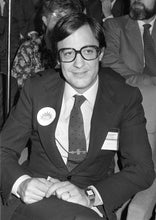 Cargar imagen en el visor de la galería, Camiseta Mr. Pérez Hala Madrid