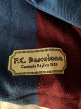 Cargar imagen en el visor de la galería, Camiseta FC Barcelona 1920 Talla L