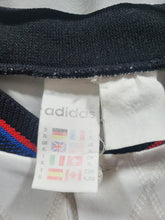 Cargar imagen en el visor de la galería, Camiseta visitante Bayern Munich en 1997-98 M