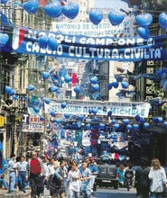 Cargar imagen en el visor de la galería, Camiseta O Mama Mama Ho visto Maradona