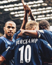 Cargar imagen en el visor de la galería, Camiseta Los invencibles