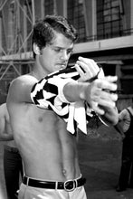 Cargar imagen en el visor de la galería, Chaqueta Retro Juventus 1897