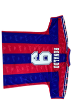 Cargar imagen en el visor de la galería, Camiseta FC Barcelona 96-97 #9 Ronaldo