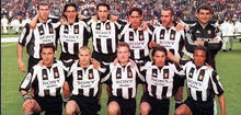 Cargar imagen en el visor de la galería, Camiseta Juventus 1997-98 21 Zidane M