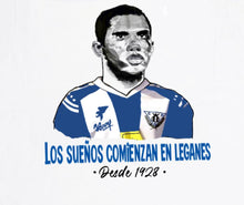 Cargar imagen en el visor de la galería, Camiseta Los sueños comienzan en Leganés