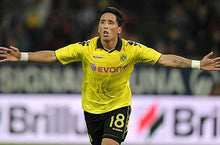 Cargar imagen en el visor de la galería, Camiseta Borussia Dormund 2010-11 | Talla M 18 Lucas Barrios
