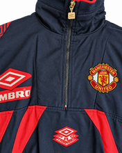 Cargar imagen en el visor de la galería, Chaqueta Entrenamiento Manchester United 1995/96 – Vintage Umbro
