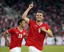 Cargar imagen en el visor de la galería, Camiseta Suiza 2008 – Puma – Talla XXL
