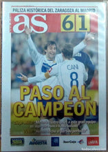 Cargar imagen en el visor de la galería, Camiseta Jaque a Blancas “ El príncipe Milito”
