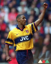 Cargar imagen en el visor de la galería, Camiseta Arsenal FC 1997–99 Away – Talla XL | Clásico noventero
