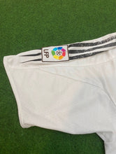 Cargar imagen en el visor de la galería, Camiseta Real Madrid 2004 - 2005 L
