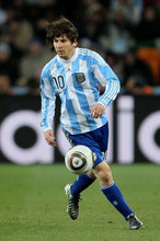 Cargar imagen en el visor de la galería, Camiseta Argentina 2010 Local – Talla M
