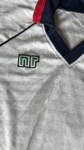 Cargar imagen en el visor de la galería, Camiseta visitante NR del Cagliari 1989-90 Talla L
