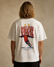 Cargar imagen en el visor de la galería, Camiseta El Minuto 106™ - Make Spain Great Again ⭐⭐
