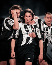 Cargar imagen en el visor de la galería, Camiseta Juventus 1997-98  10 Del Piero S
