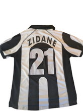 Cargar imagen en el visor de la galería, Camiseta Juventus 1997-98 21 Zidane M
