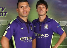 Cargar imagen en el visor de la galería, Camiseta Manchester City 2014/15 Away – Talla M – Muy buen estado
