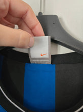 Cargar imagen en el visor de la galería, Camiseta Inter de Milán 2010 – Edición Triplete (Nike Fit Dry)
