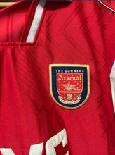 Cargar imagen en el visor de la galería, Camiseta Arsenal FC 1996–98 Home – Talla M | Clásico Premier League

