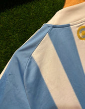 Cargar imagen en el visor de la galería, Camiseta Argentina 2010 Local – Talla M
