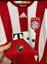 Cargar imagen en el visor de la galería, Camiseta Bayern Munich 2010-11 10 Robben
