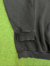 Cargar imagen en el visor de la galería, Sudadera oficial Liverpool FC talla 2XL
